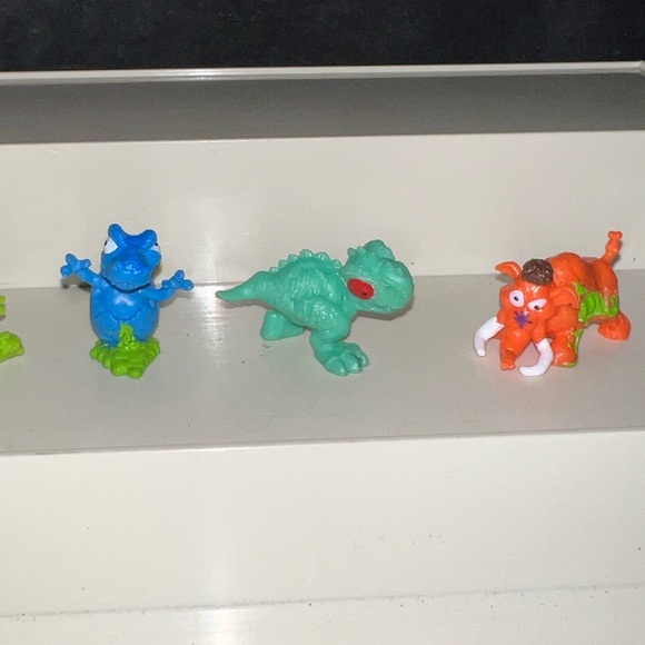 Zuru Smashers Dino Island Mini Figures Pencil Toppers Ice Age Set Of 5 - Picture 4 of 9